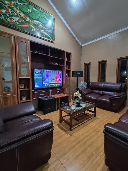 Niki Mawon Homestay Kejayan Экстерьер фото